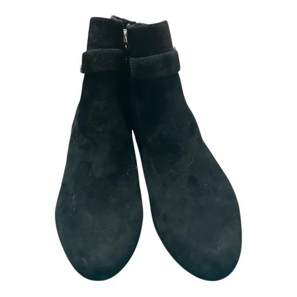 Sam Edelman, Mandi, Black Ankle Booties with Curved Heel - Picture 2 of 8